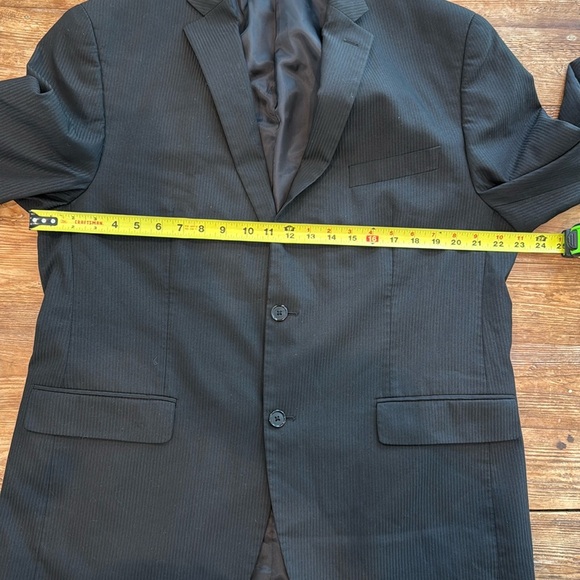 Michael Kors Men's Black Pinstripe ModernFit Stretch Blazer Suit Jacket 44R EUC - Picture 10 of 14